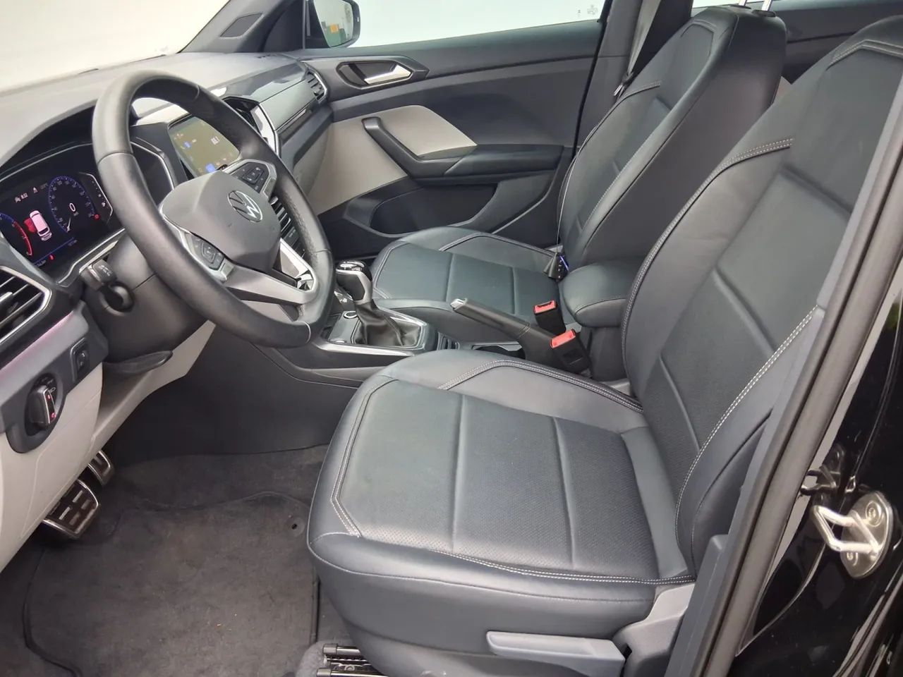 Volkswagen T-Cross Highline 1.4 TSI Flex 16V 5P AUT, foto 16 de 18