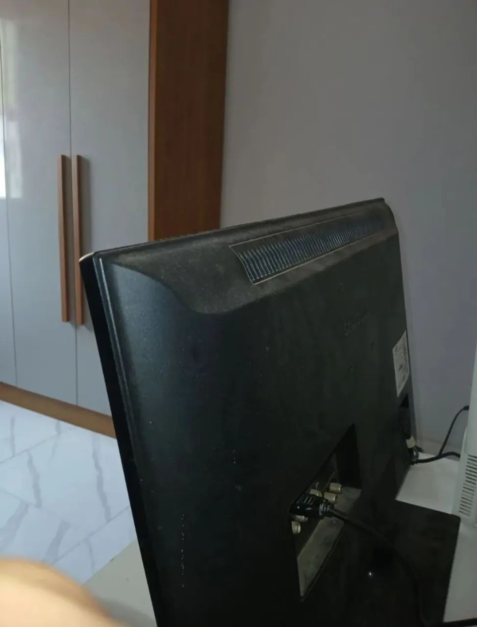 TV Samsung 26 polegadas pra sair rápido e aceito trocas