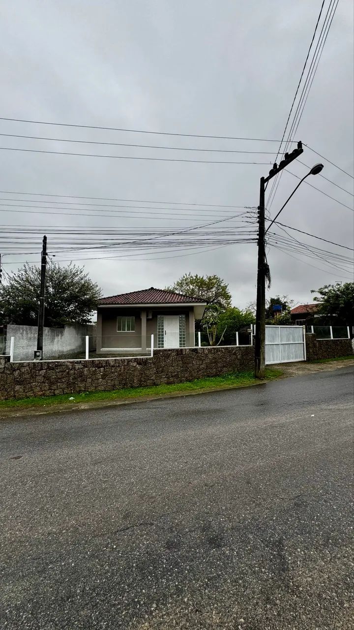 Excelente residência em Governador Celso Ramos 