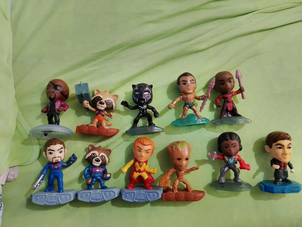 Lote bonecos Marvel McDonald's 