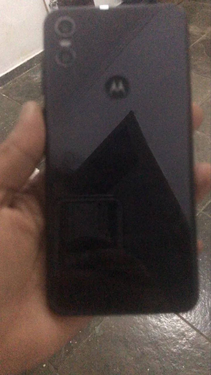 Celular usado Motorola one  - Foto 2