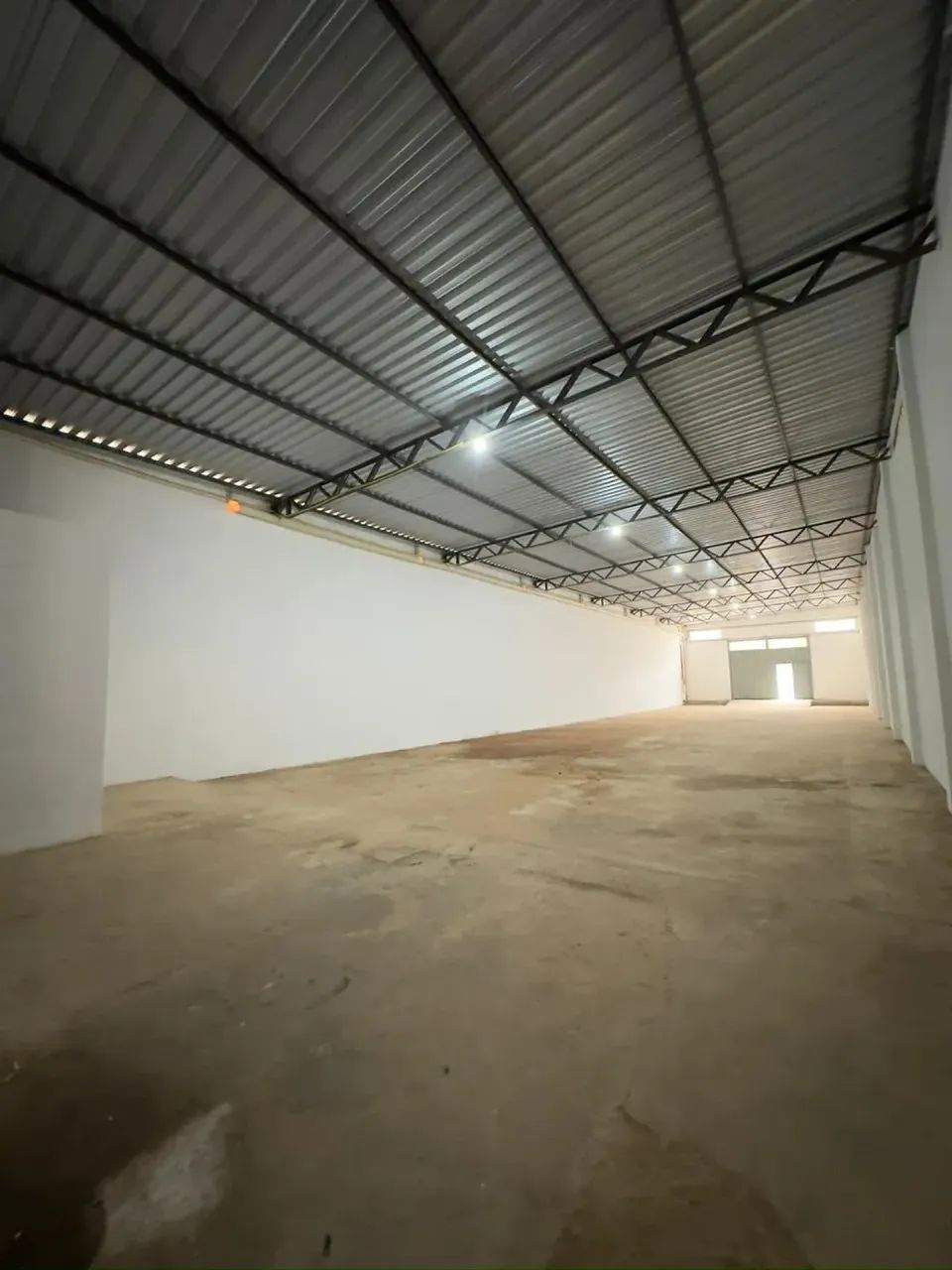 GALP ÃO COMERCIAL PARA LOCAÇÃO | REAL PARQUE  CUIABÁ/MT - Foto 2