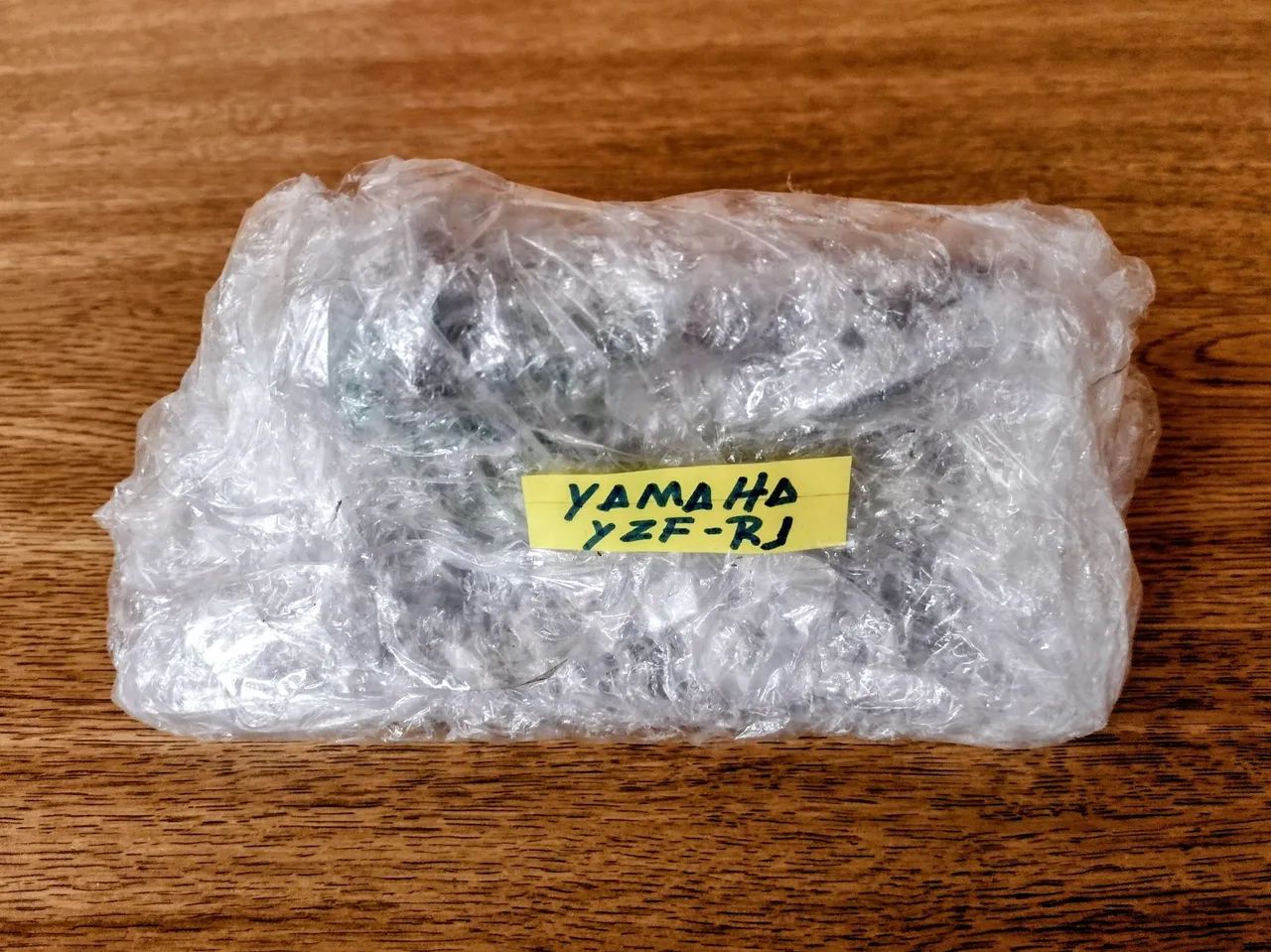 Miniatura Moto Yamaha YZF-R1 de 1998 - Foto 4