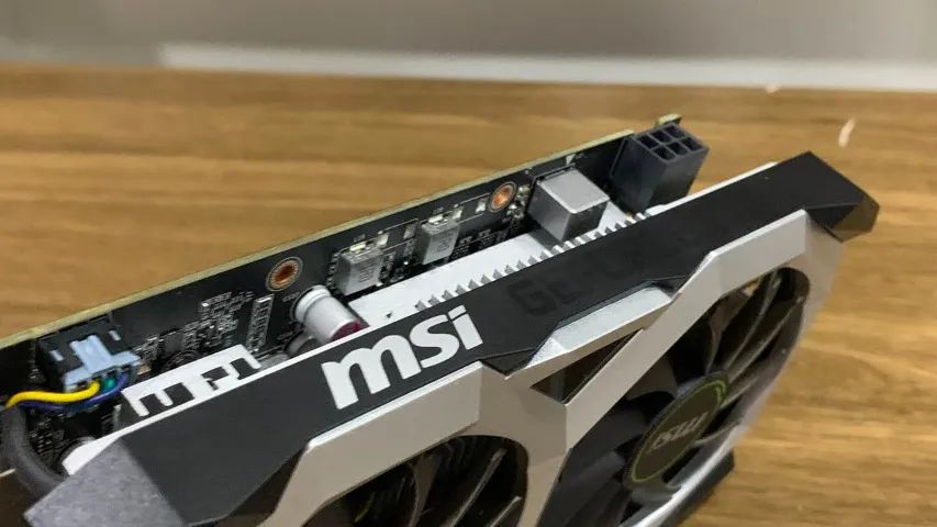GTX 1650 MSI DUAL  - Foto 2