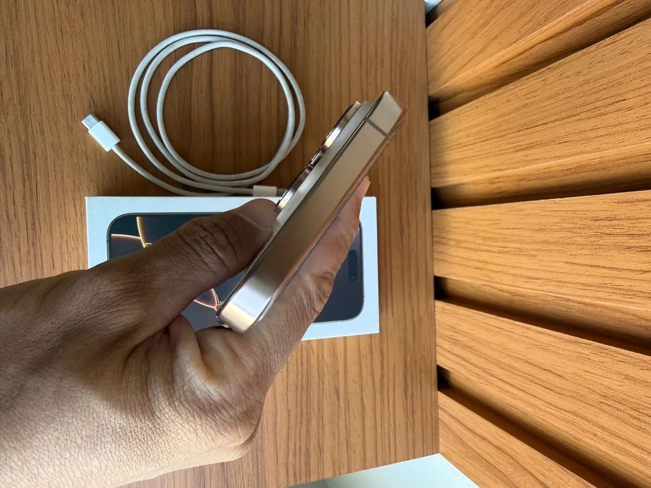 iPhone 16 Pro 128gb Desert Titânio (Com caixa e cabo originais) - Foto 5