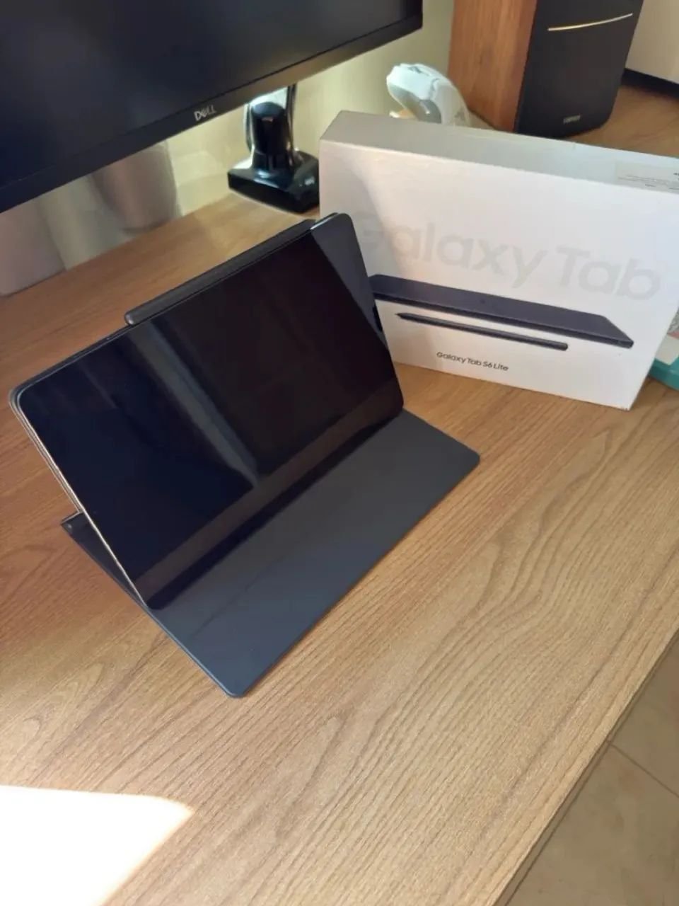Samsung Galaxy Tab S6 Lite 2024 + S Pen + Teclado + MicroSD 128GB - Foto 2