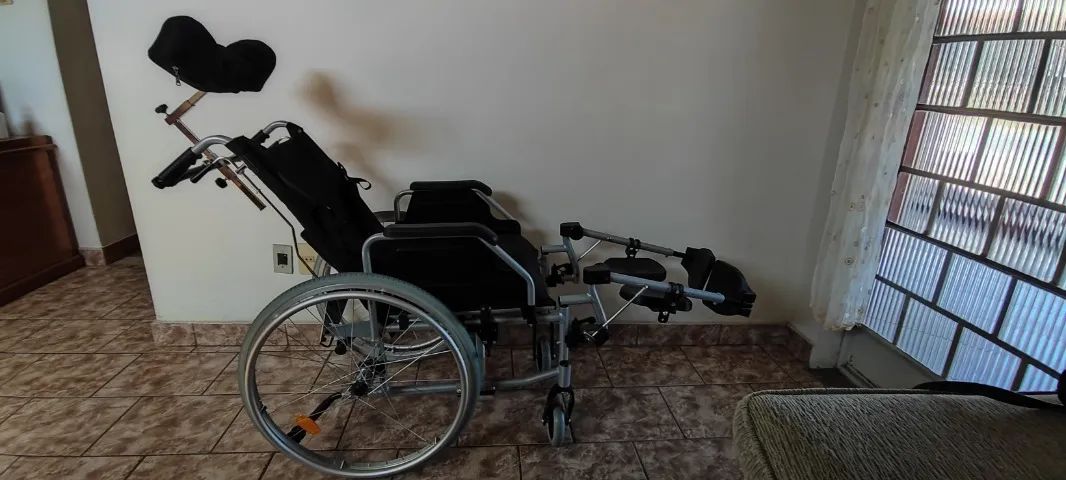Cadeira de rodas  - Foto 5