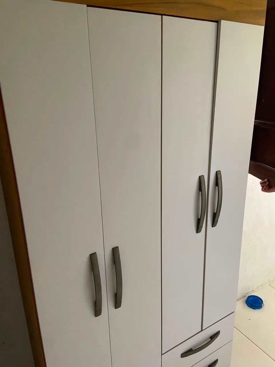 Guarda-roupa de solteiro