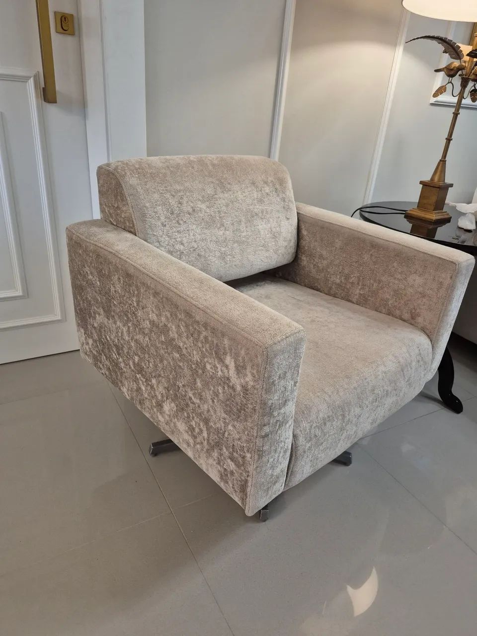 Poltrona Decorativa Giratória - Foto 2