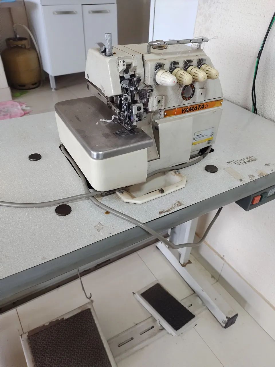 Máquina de costura industrial 