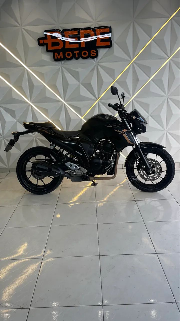 Yamaha FZ25 
