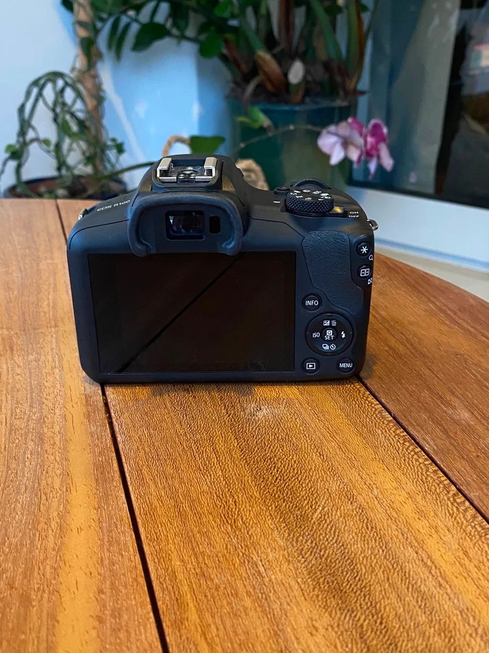Câmera Canon EOS R100 - Foto 3