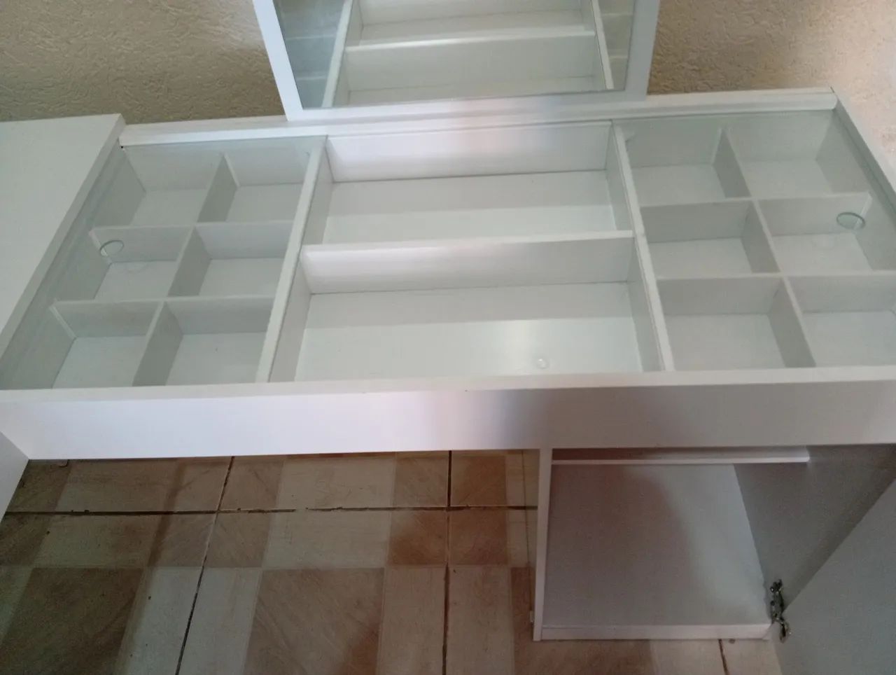 Vendo escrivaninha+penteadeira  - Foto 3
