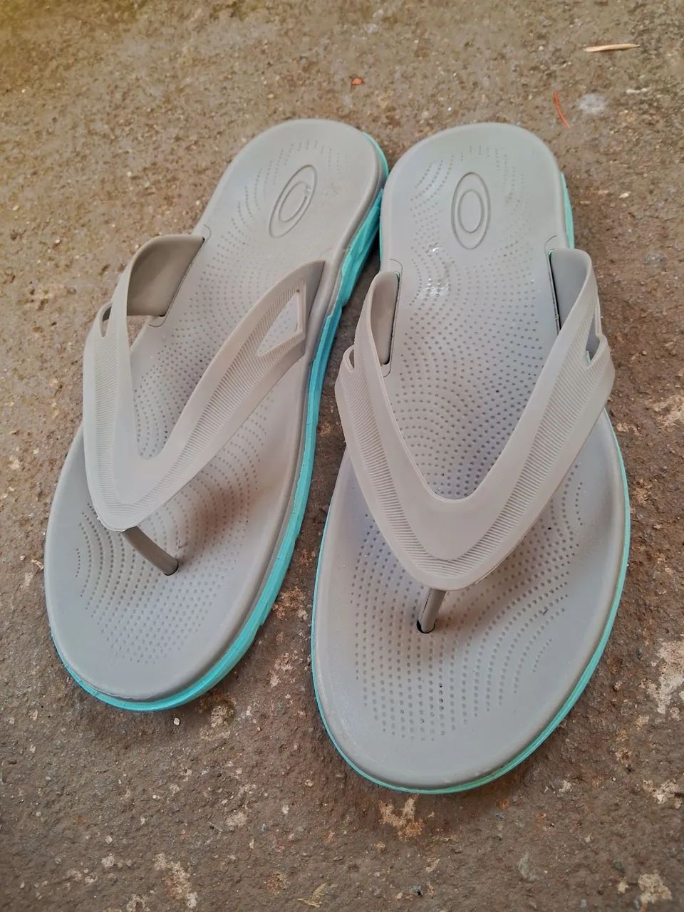 Chinelo Oakley 39/40 - Foto 2