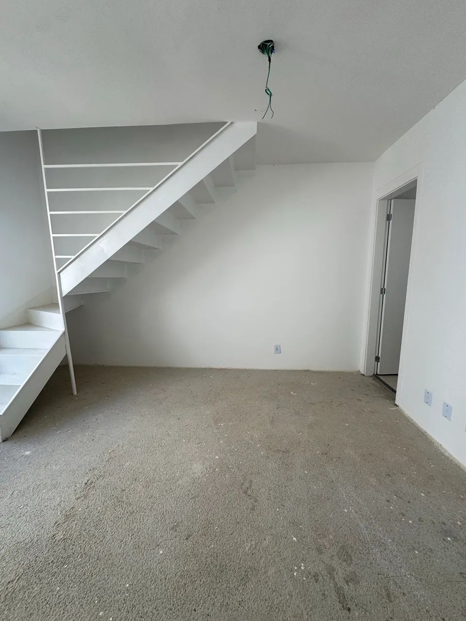 Vendo casa nova nunca habitada 