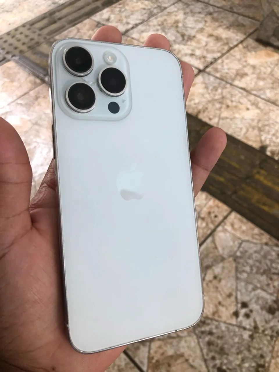 iPhone 14 Pro Max - Foto 2