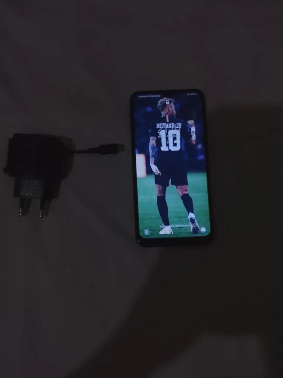 celular Samsung Galaxy a10 com carregador