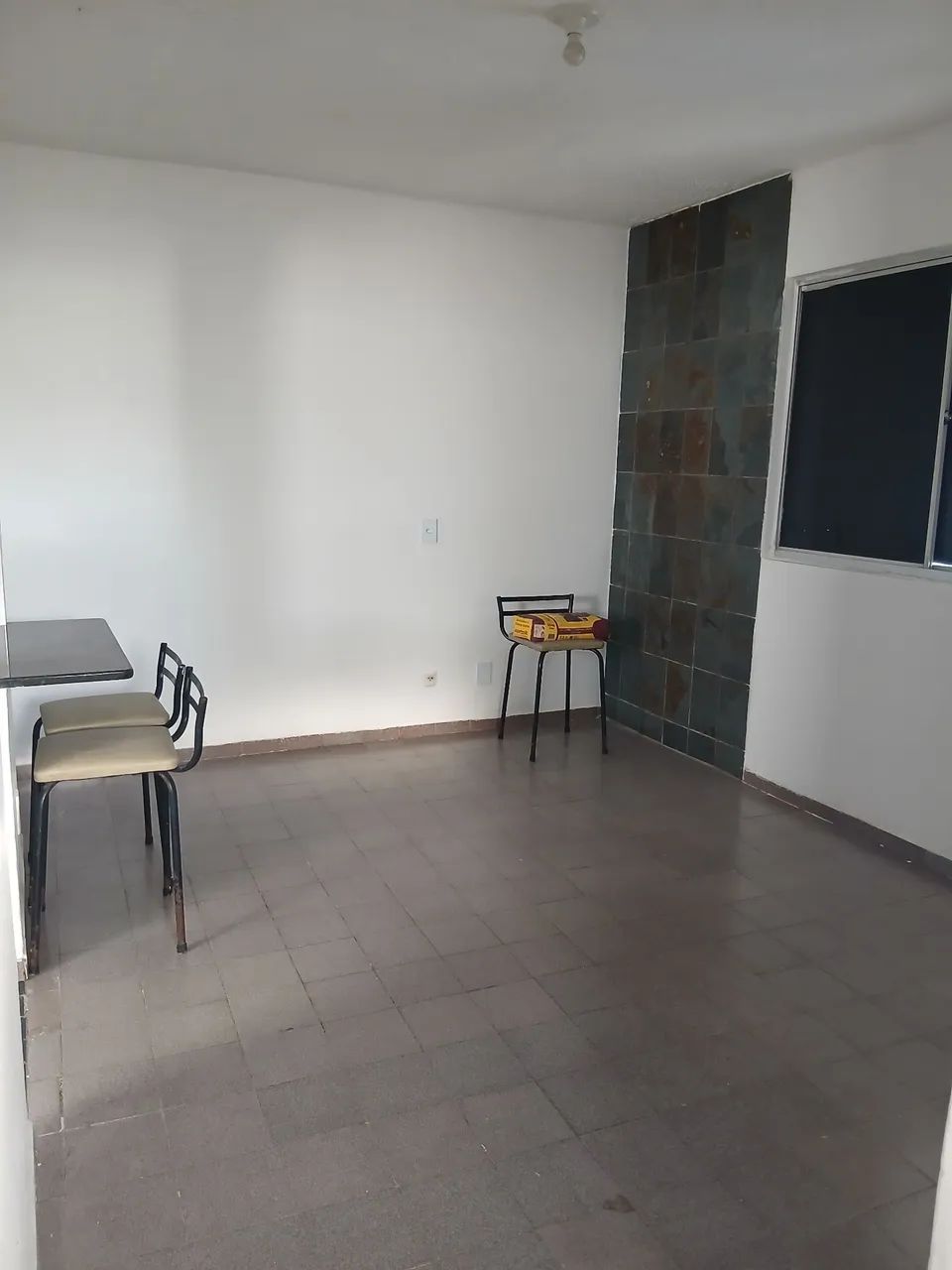 Alugo apartamento 