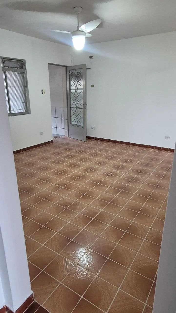 Aluga-se casa de 3 cômodos  - Foto 4