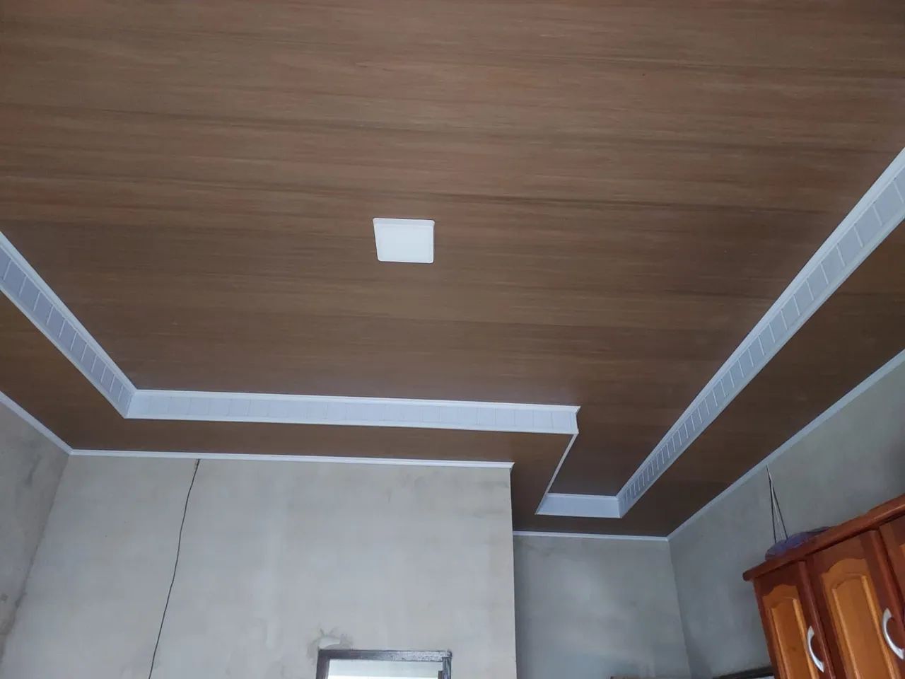 FORRO PVC BRANCO E AMADEIRADO  - Foto 4