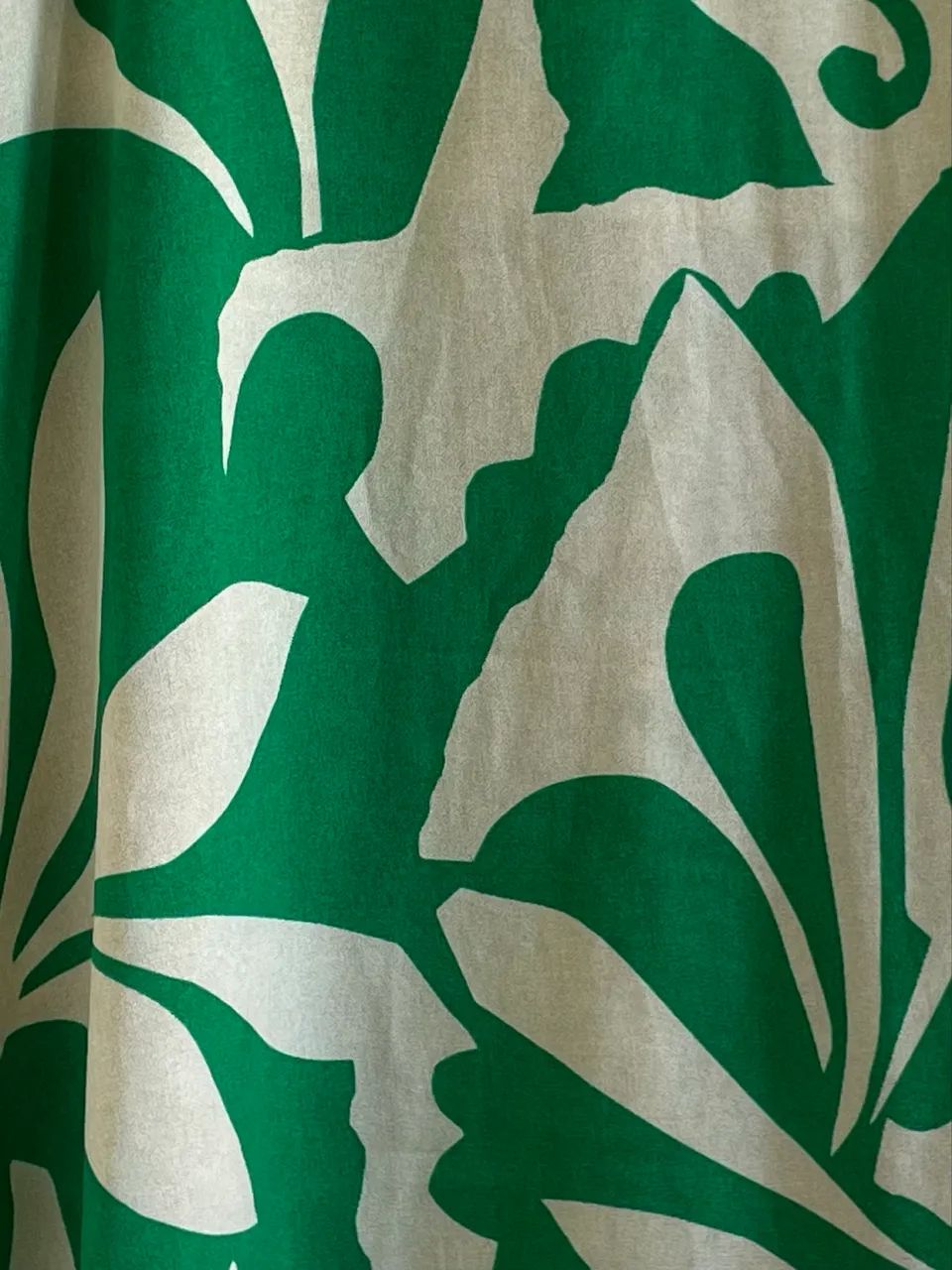 Saia envelope tam M estampa verde e bege - Foto 4