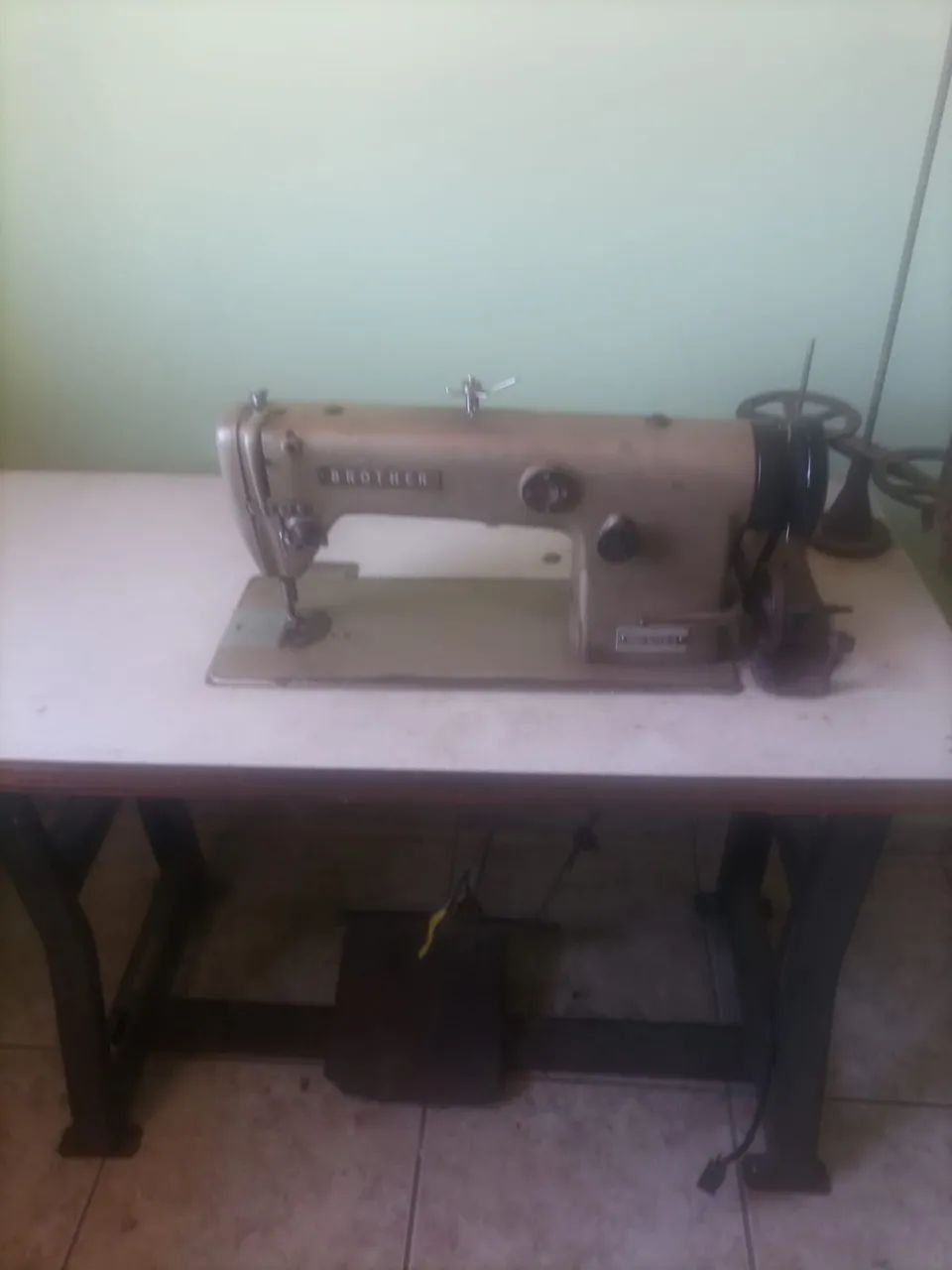 3 Máquinas de costura funcionando perfeitamente. - Foto 2