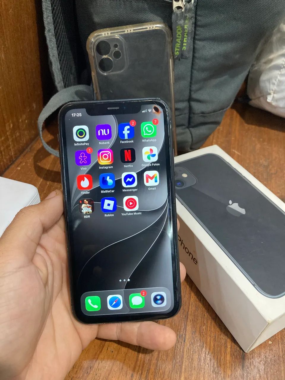 IPhone 11 Com CAIXA 64GB IOS 27 Atualizado!  - Foto 2