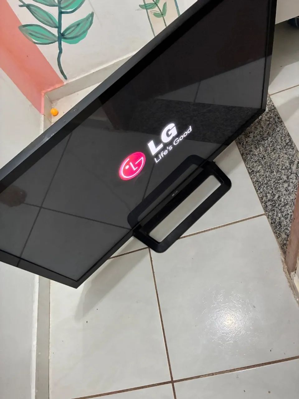  TV LG Plasma de 42 polegadas, identificada pelo código 42PN4600-SA - Foto 3