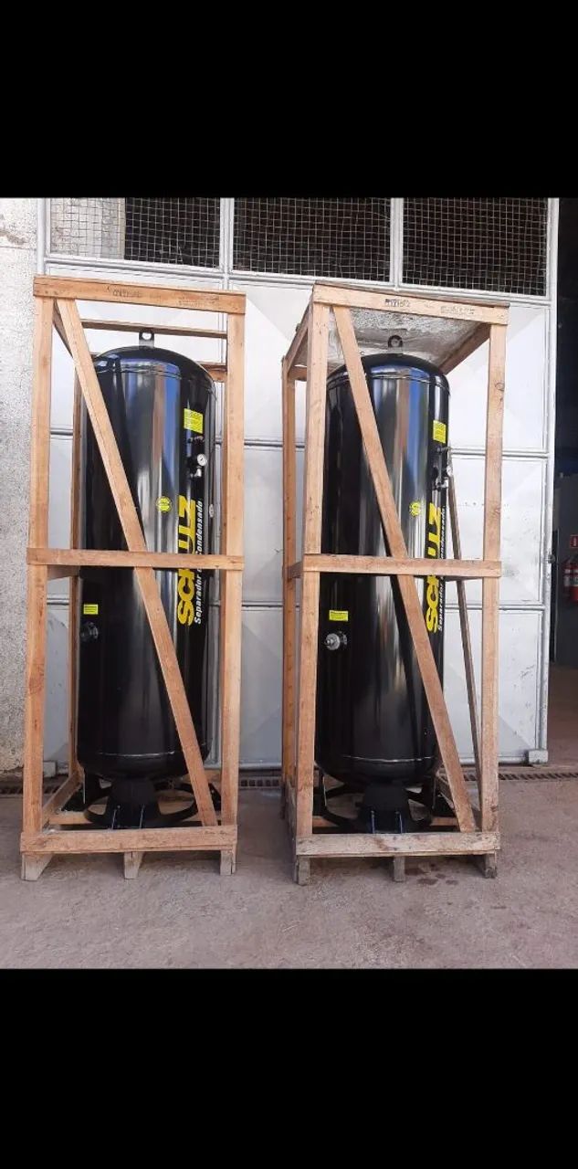 Vende-se Uma Máquina Sopradora IMC de garrafa Pet e Periféricos. - Foto 3