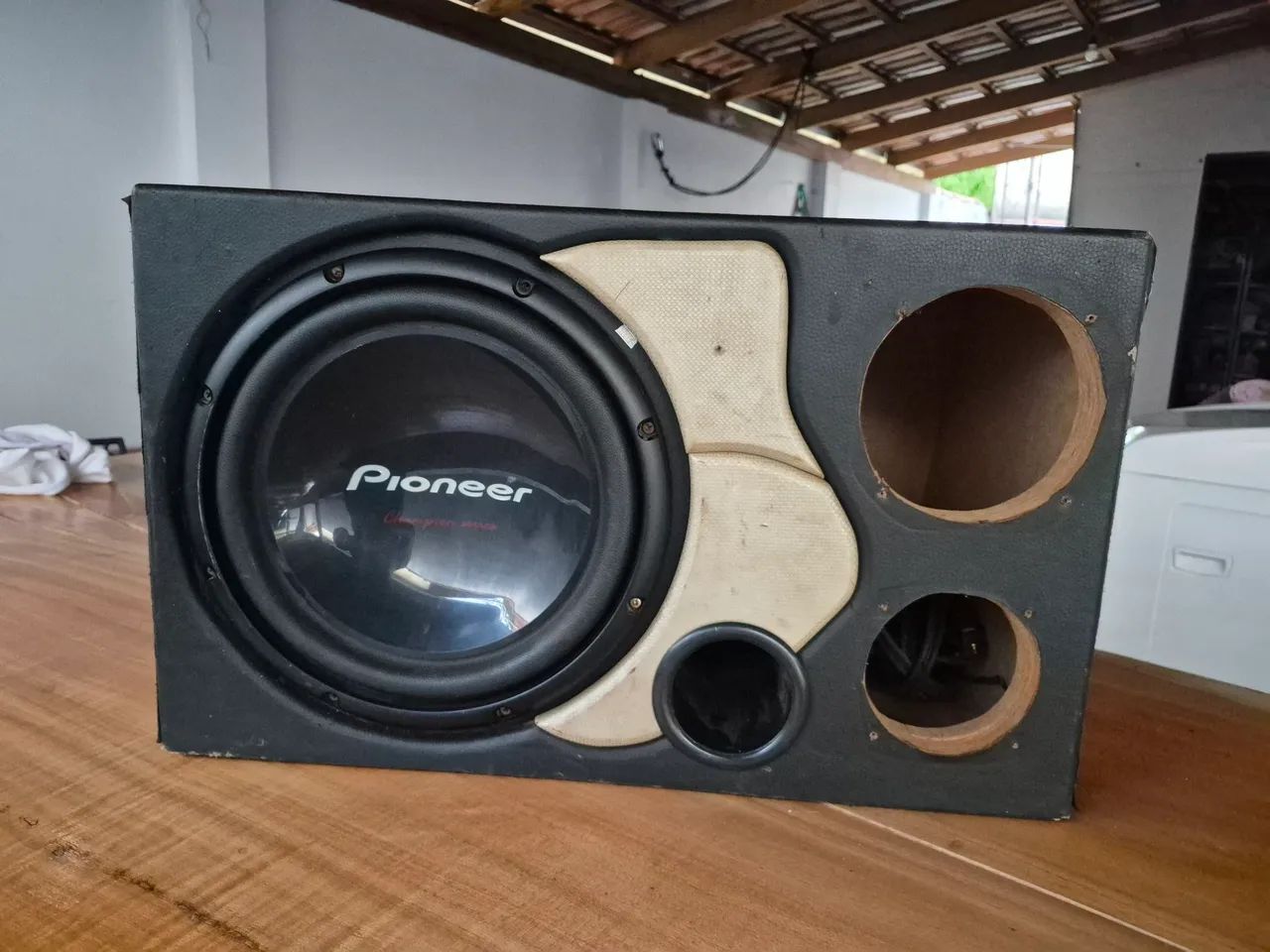 Caixa de som com auto falante 12 polegadas pioneer