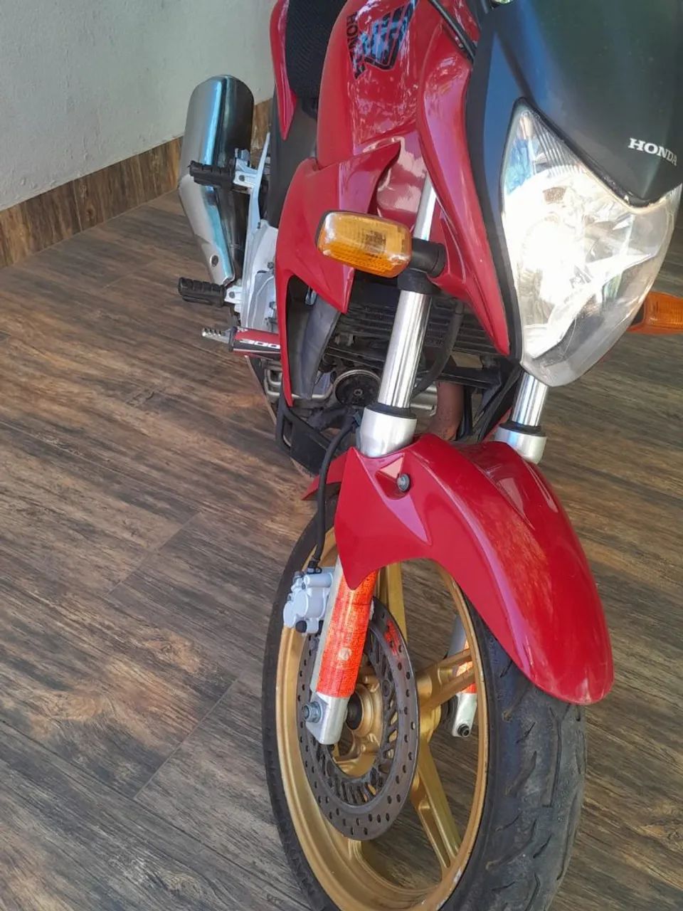 Moto CB 300 ano 2015 em ótimo estado de conservação  - Foto 3