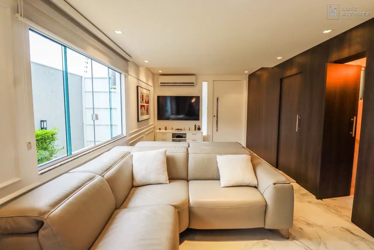 Casa com 3 suítes sendo 1 master à venda - Itacorubi, Florianópolis/SC - Foto 4