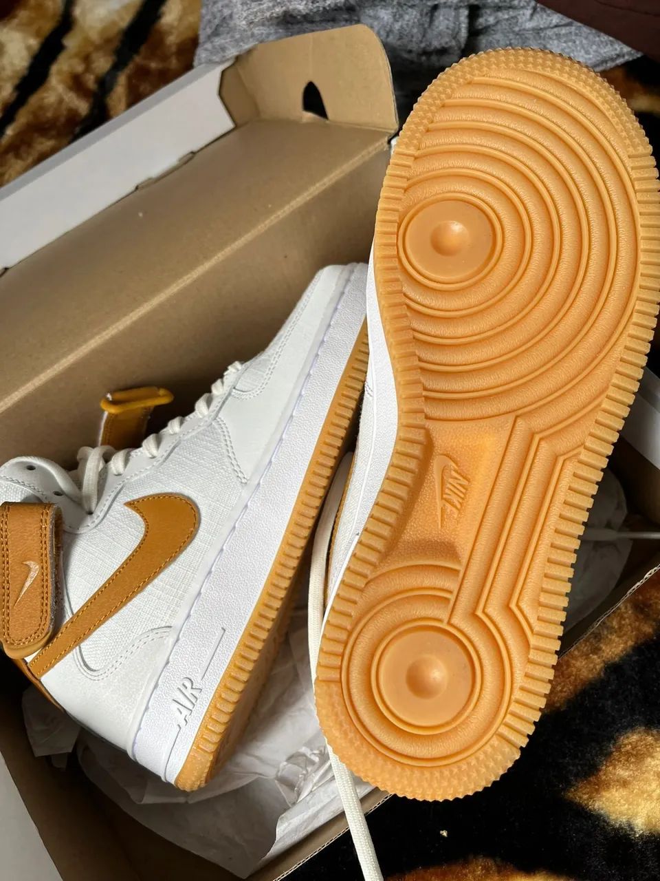 Tenis Nike Court Borough Mid 2