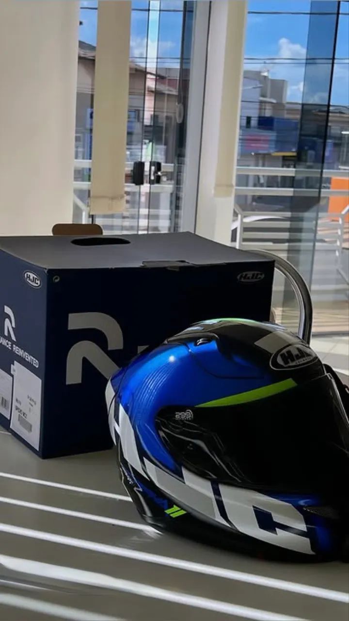 Capacete HJC RPHA 11 Spicho. Usado/ em perfeito estado. Com Duas viseiras.