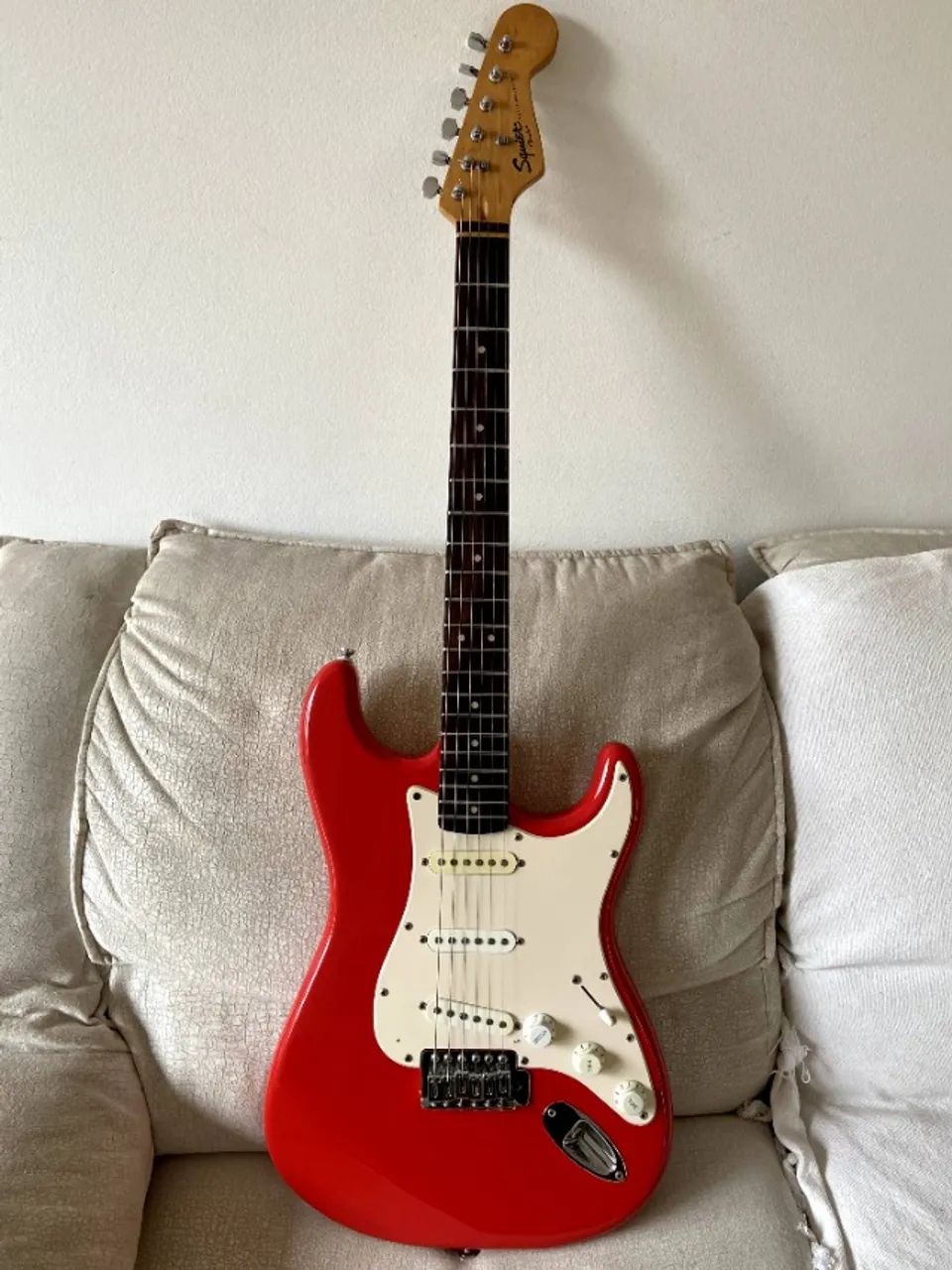 Guitarra Stratocaster Squier Bullet 2010 - Foto 2