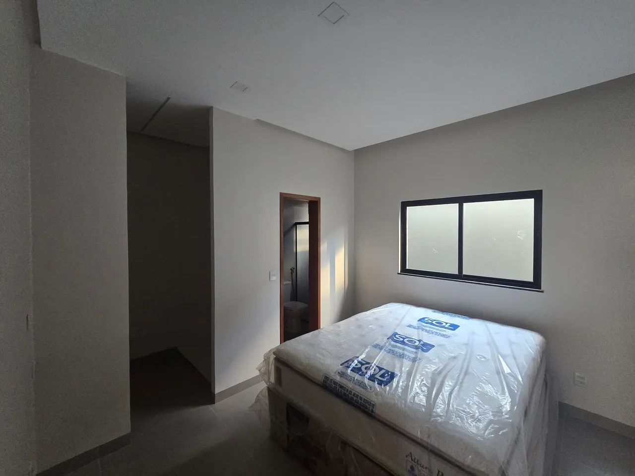 CASA À VENDA - R$ 410.000 - Foto 4