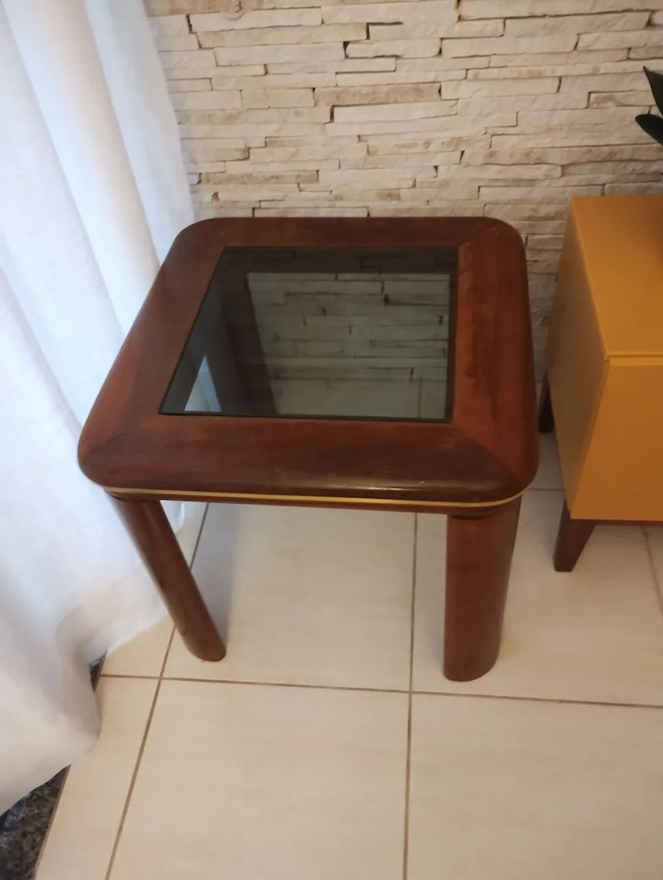 Mesa de canto