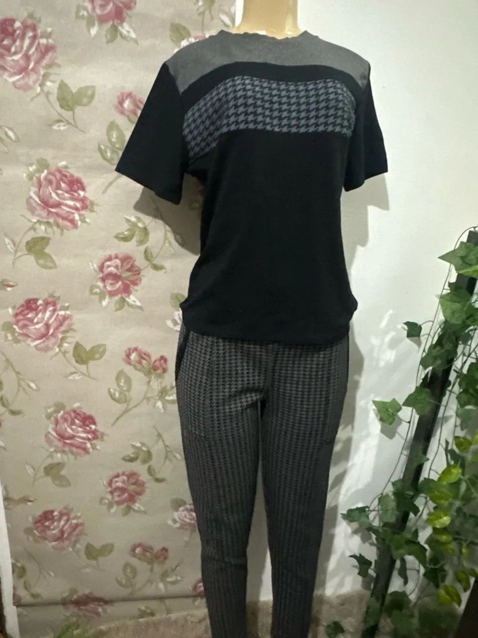 Conjunto calça e blusa  - Foto 2