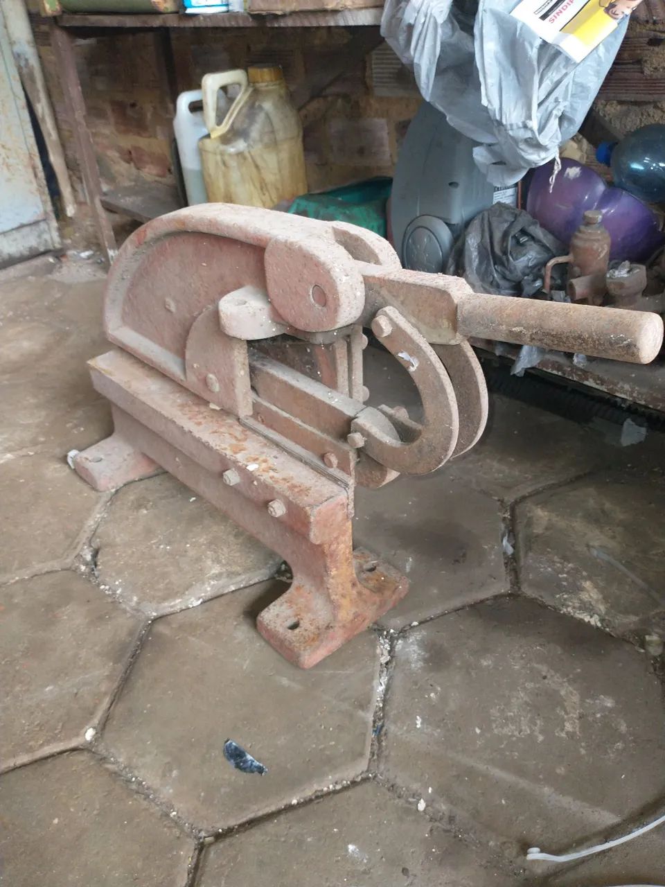 Guilhotina de chapa aço até 3/16"