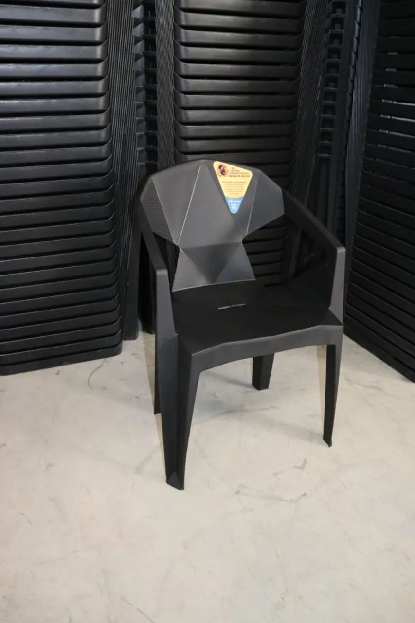 KIT 4 POLTRONAS DIAMOND NOVAS - CADEIRAS DE PLASTICO - Foto 5