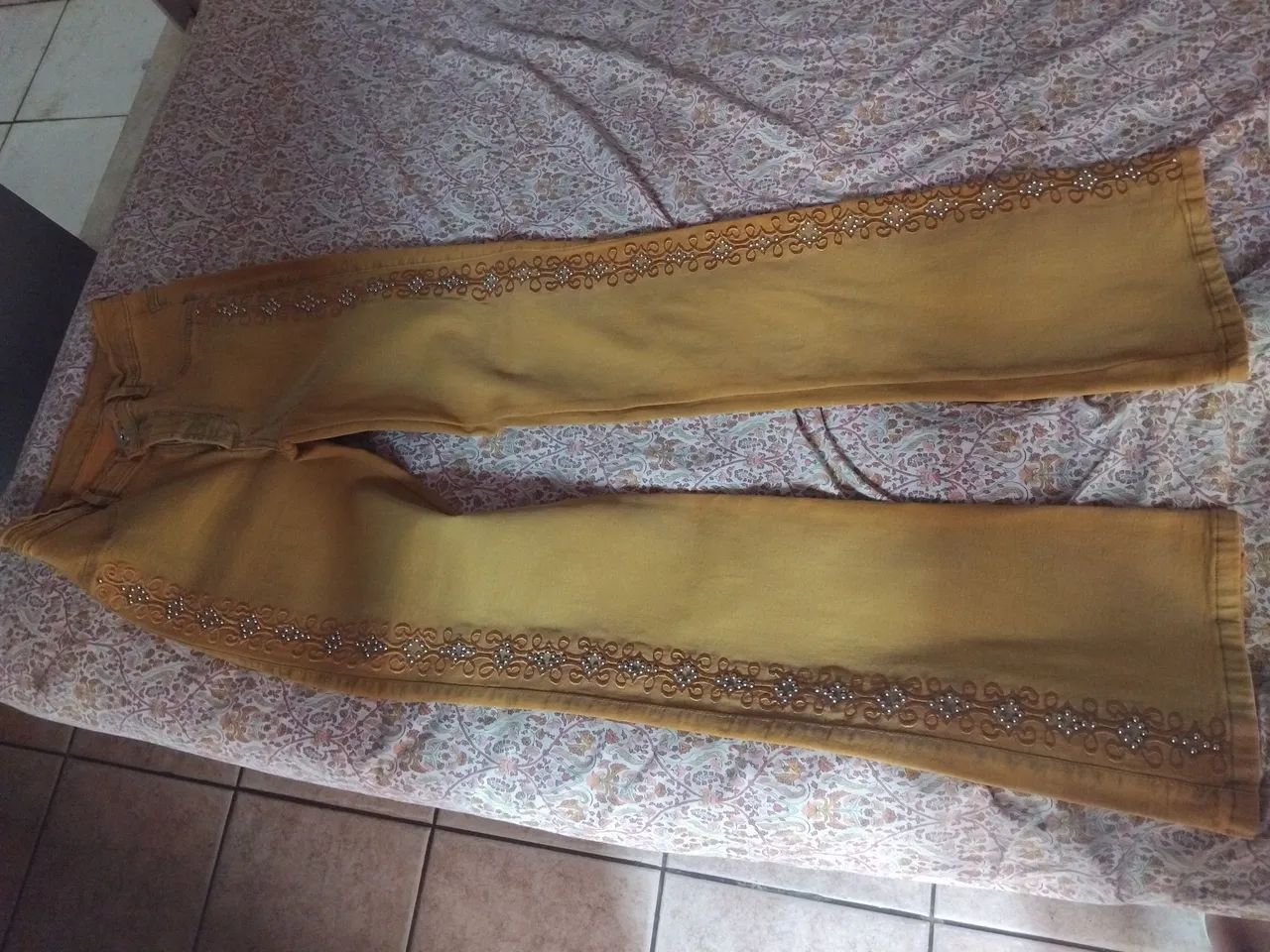 Calça linda. Nunca usada. Tem conversa - Foto 3