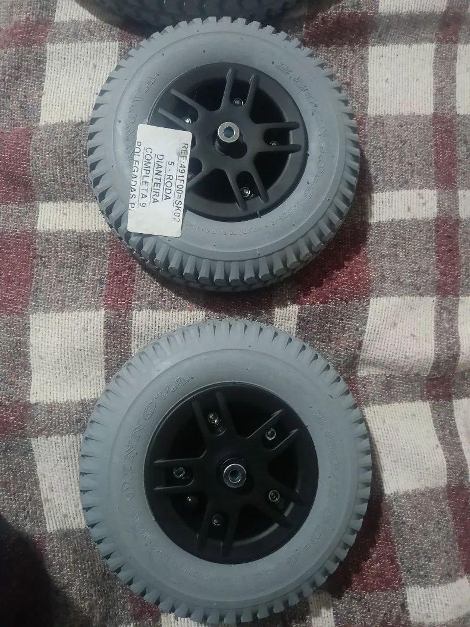 Kit de rodas de cadeira B400 rodas dianteiras e traseiras  - Foto 3