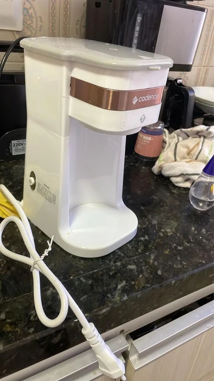 Vende-se cafeteira cadence 