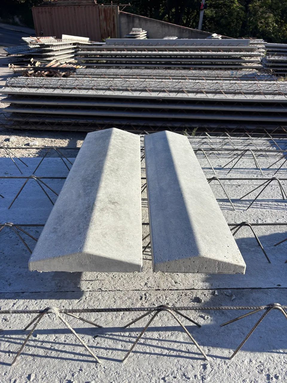     Chapéu de Muro e Pingadeira em Concreto