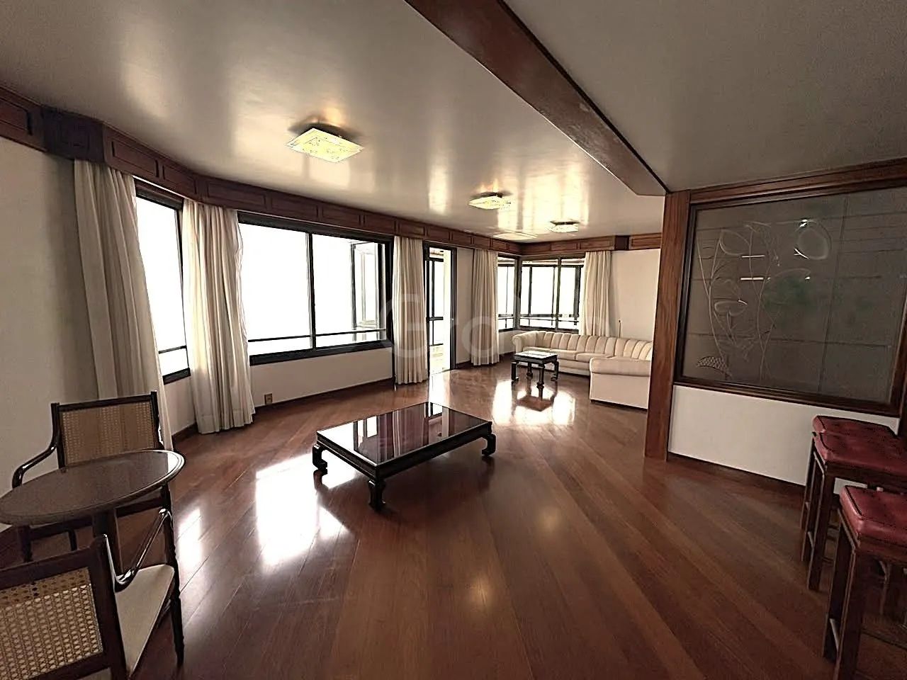 Apartamento de 283 m² com 4 quartos sendo 2 suítes na Beira Mar - Foto 3