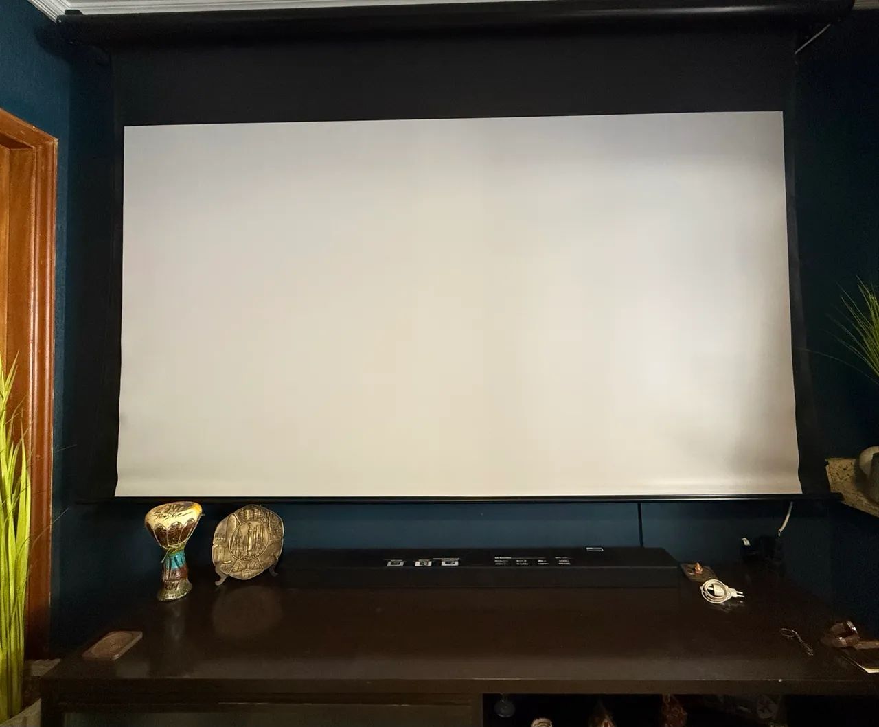 Tela de Projeção 100 Polegadas Cinza High Contrast Elétrica Tensionada com Controle Remoto