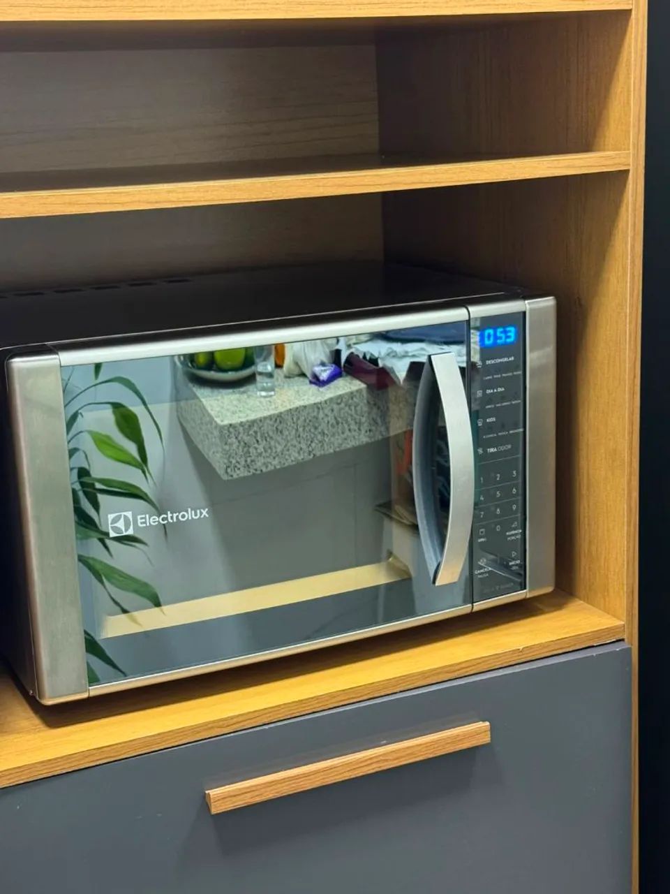 Micro-ondas inox novíssimo com grill