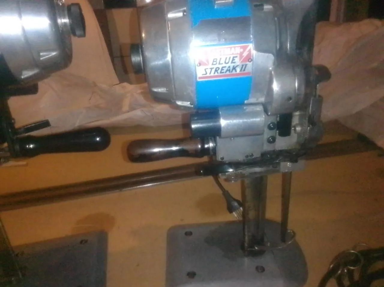 Máquina de corte tecido - Foto 4