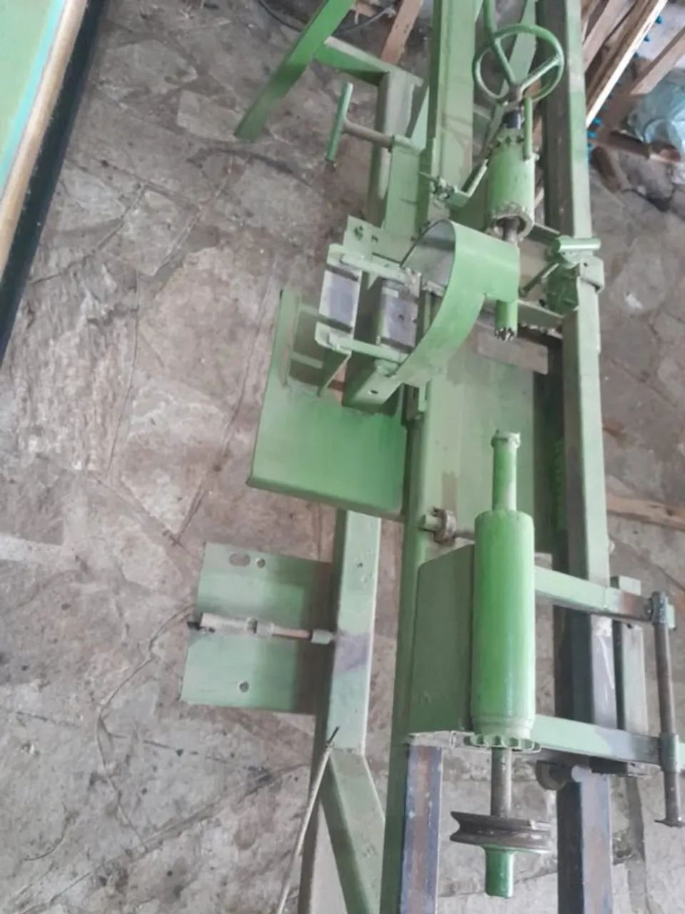 torno sem motor 
