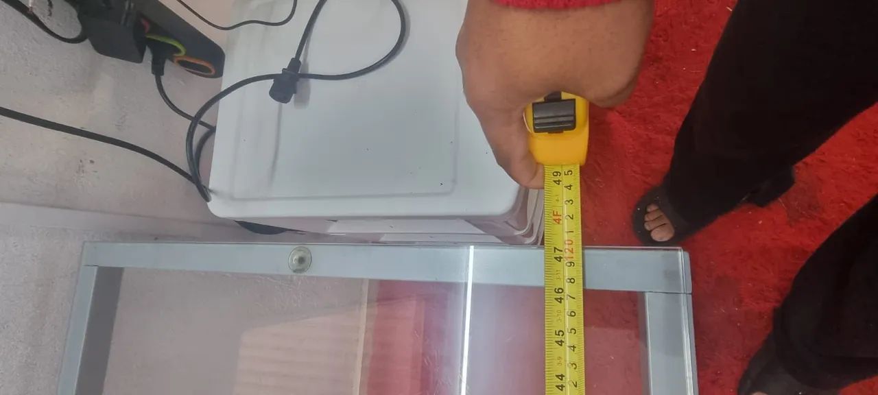 Vendo Escrivaninha Cinza com Estante - Foto 3